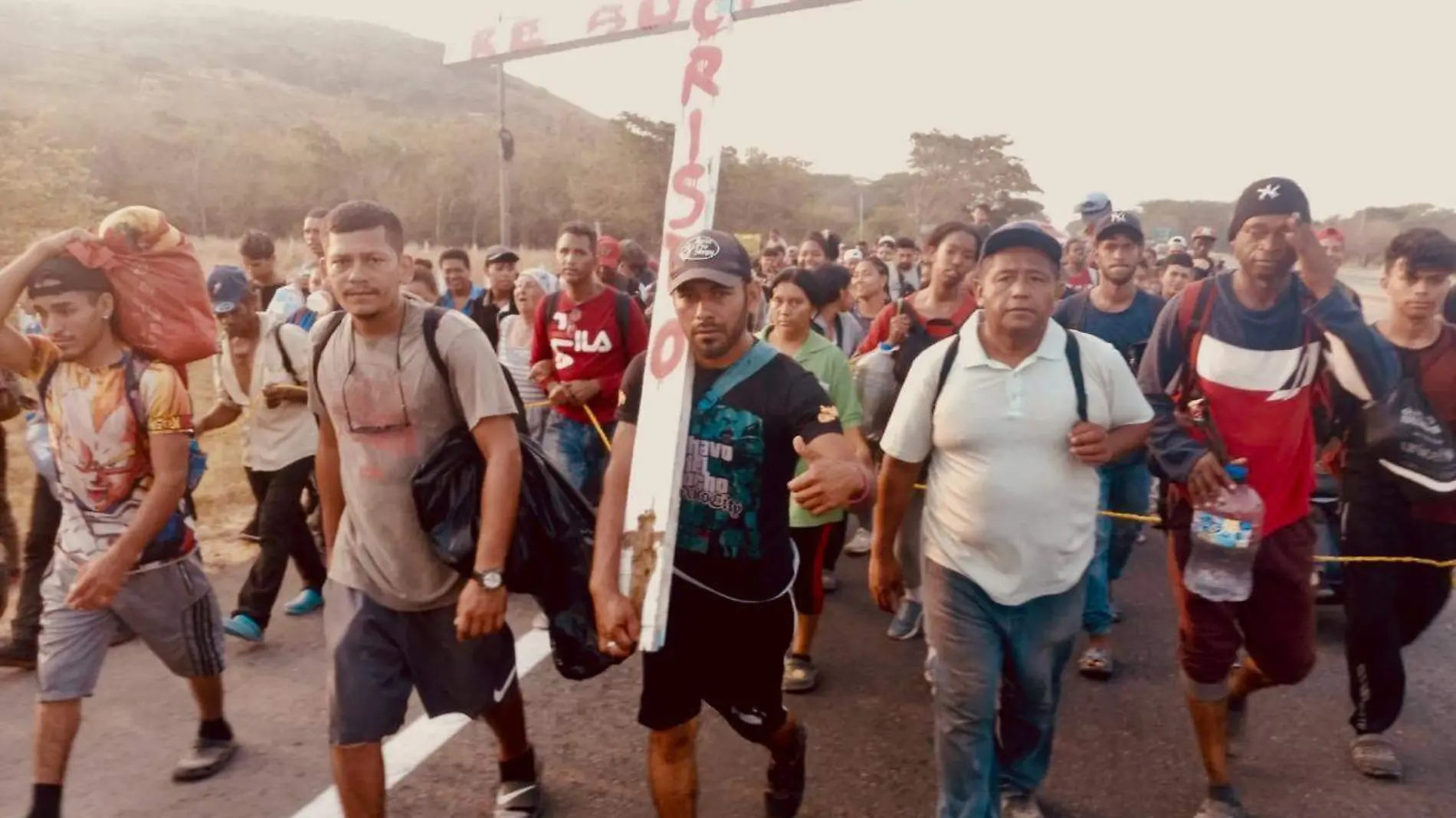 migrantes en caravana